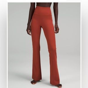 Lululemon Groove SHR Flared Pant Nulu